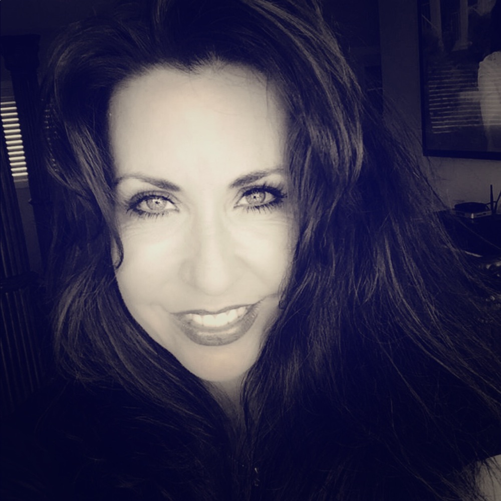 Meet your Posher, Cathie